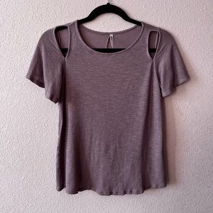 Lavender cut out cold shoulder T-shirt lightweight top size small